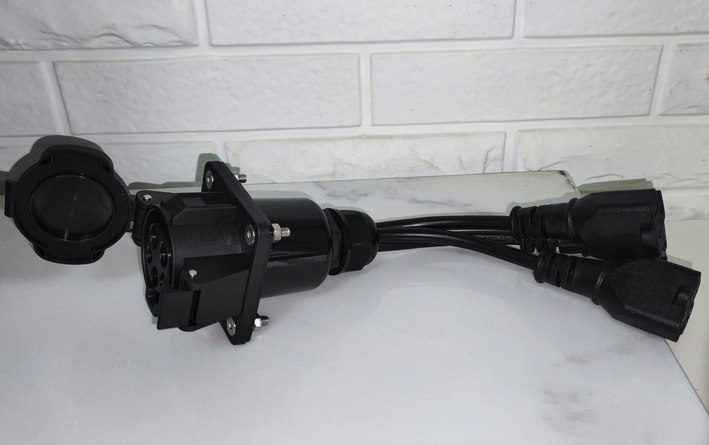 Type 1 SAE J1772 to Socket NEMA 5-15 AC 220V Charger Station Discharger Connector Adapter EVSE Plug for RV Camper Electric Scoot